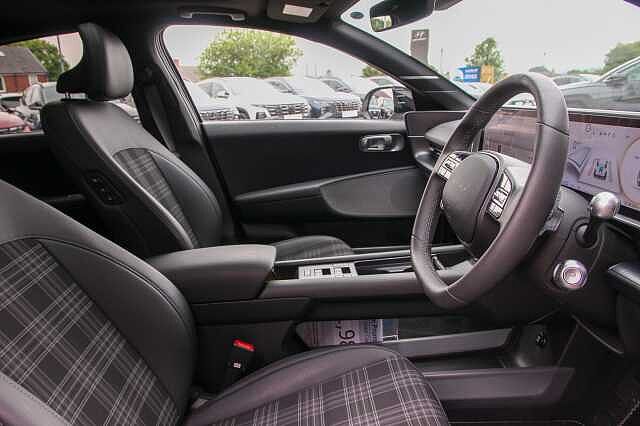 Hyundai IONIQ 6 E(325ps) First Edition 77kWh Dual MotorAWD