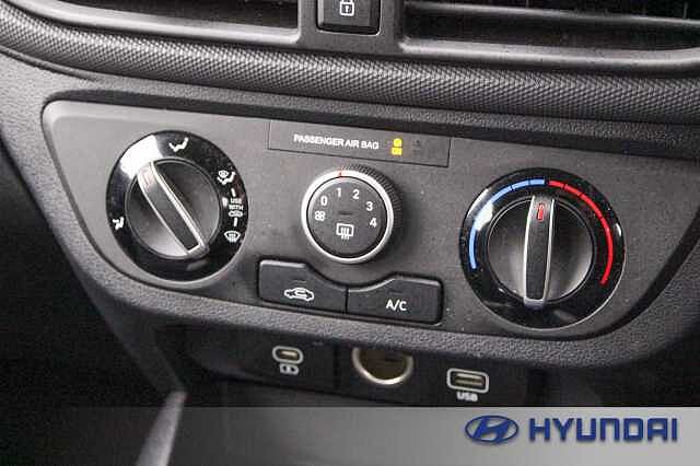 Hyundai i10 1.0 [63] Advance 5dr Auto [Nav]