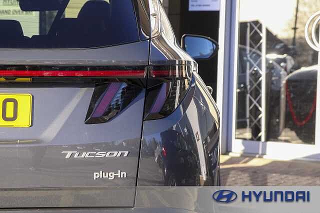 Hyundai TUCSON 1.6T Plug-in Hybrid Premium 5dr 4WD Auto