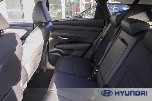 Hyundai TUCSON 1.6T Plug-in Hybrid Premium 5dr 4WD Auto