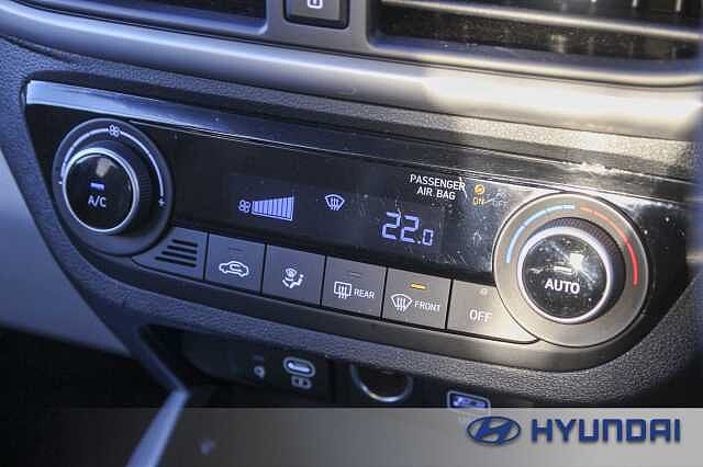 Hyundai i10 1.2 [79] Premium 5dr Auto [Nav]