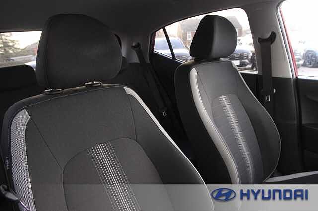 Hyundai i10 1.0 MPi Premium 5dr Auto