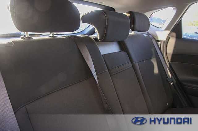 Hyundai KONA 1.0T 100 Advance 5dr