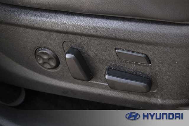 Hyundai SANTA FE 1.6 TGDi Plug-in Hybrid Ultimate 5dr 4WD Auto