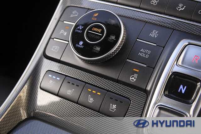 Hyundai SANTA FE 1.6 TGDi Plug-in Hybrid Ultimate 5dr 4WD Auto