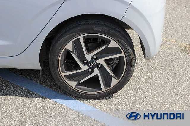 Hyundai i10 1.2 MPi Premium 5dr Auto