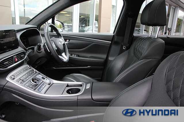 Hyundai SANTA FE 1.6 TGDi Hybrid Ultimate 5dr 4WD Auto