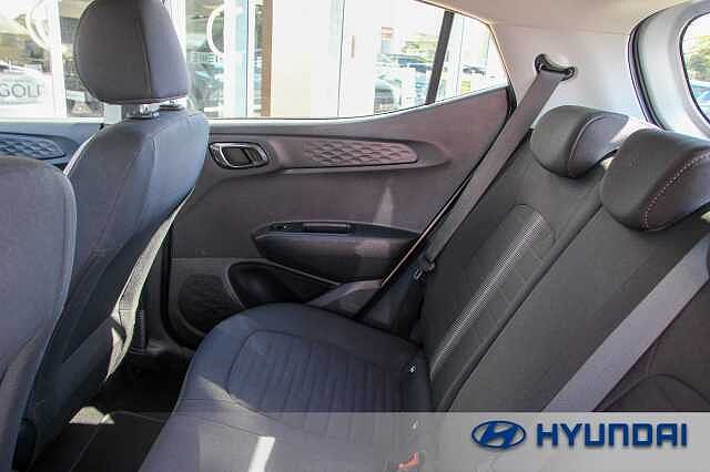Hyundai i10 1.2 MPi SE Connect 5dr