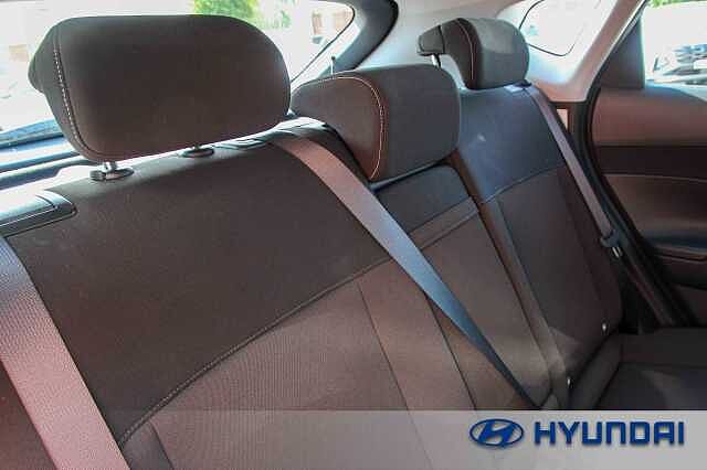 Hyundai KONA 1.0T 100 Advance 5dr